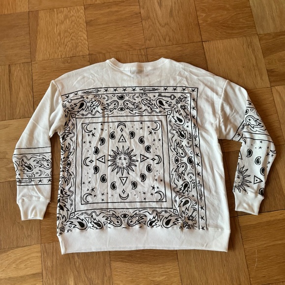 Wildfox Voodoo bandana Roadtrip Sweatshirt Small Oversized Black White - Picture 3 of 7